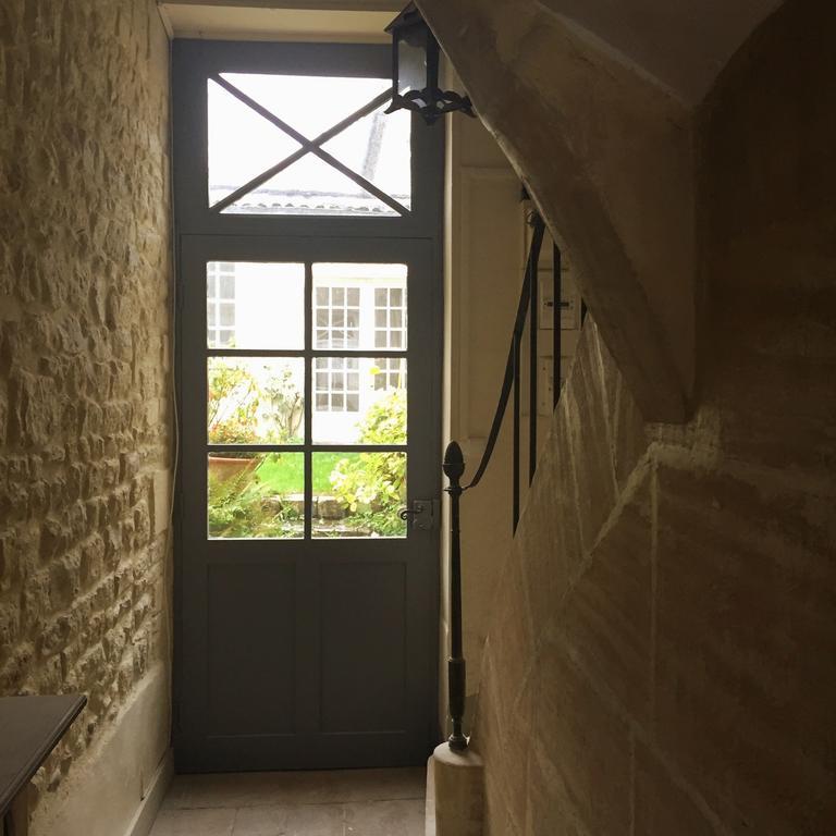La Tour Louise Bed and Breakfast Bayeux Exterior foto